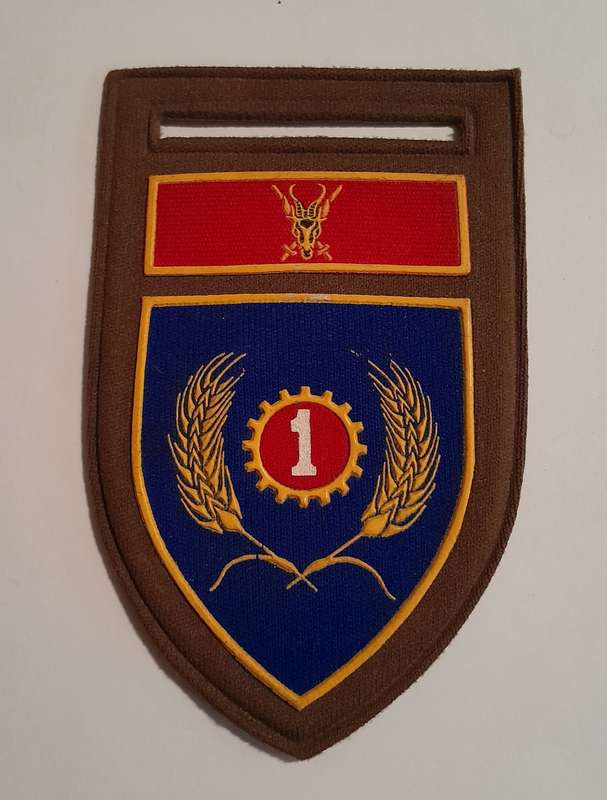 SADF 1 Maintenance Unit Tupper Shoulder Flash.  No Pin.