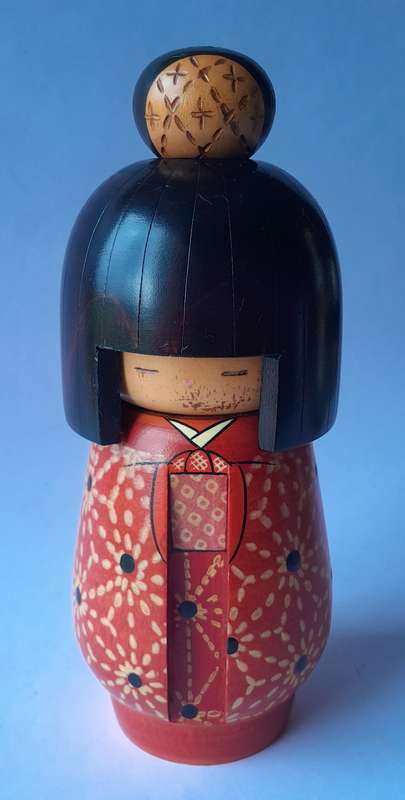 Vintage Japanese Hand Painted Kokeshi Doll. 18cm.