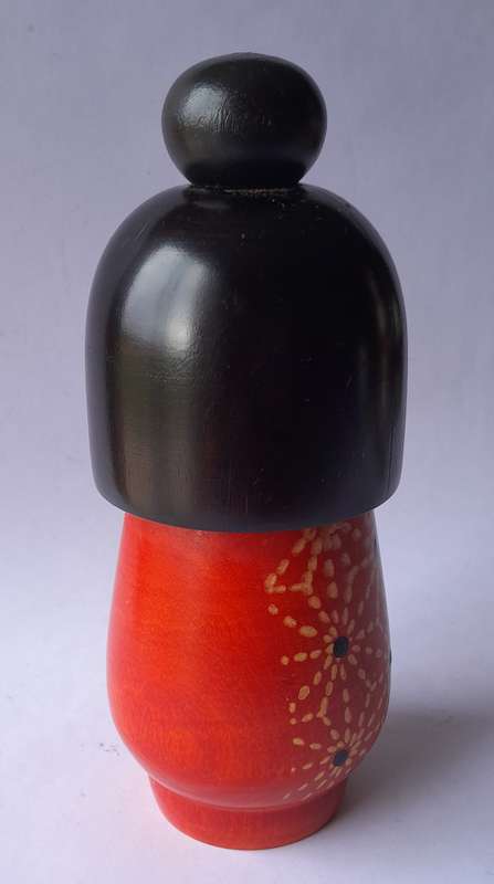 Vintage Japanese Hand Painted Kokeshi Doll. 18cm.