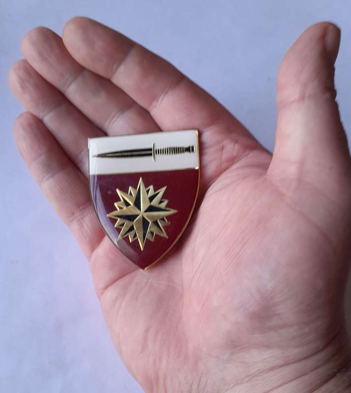 SADF Special Forces School Shoulder Flash. All Pins Intact.