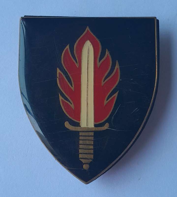 SADF 11 Commando Shoulder Flash. All Pins Intact.