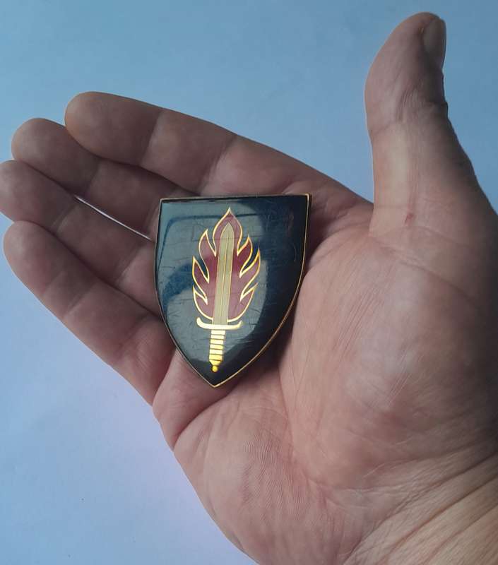 SADF 11 Commando Shoulder Flash. All Pins Intact.