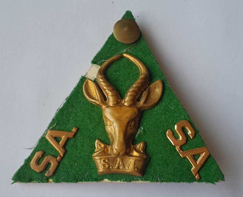 Early SA Army Infantry Cap Badge with S.A. Titles.