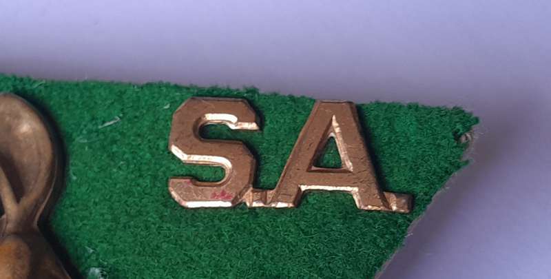 Early SA Army Infantry Cap Badge with S.A. Titles.
