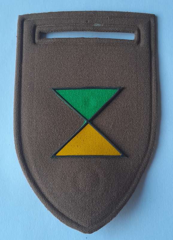 SADF Commando HQ Company Tupper Shoulder Flash.  Pin Intact.