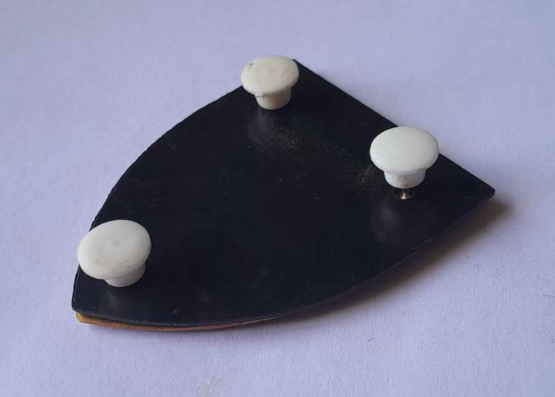 SADF 44 Parachute Brigade Shoulder Flash.  All Pins Intact.