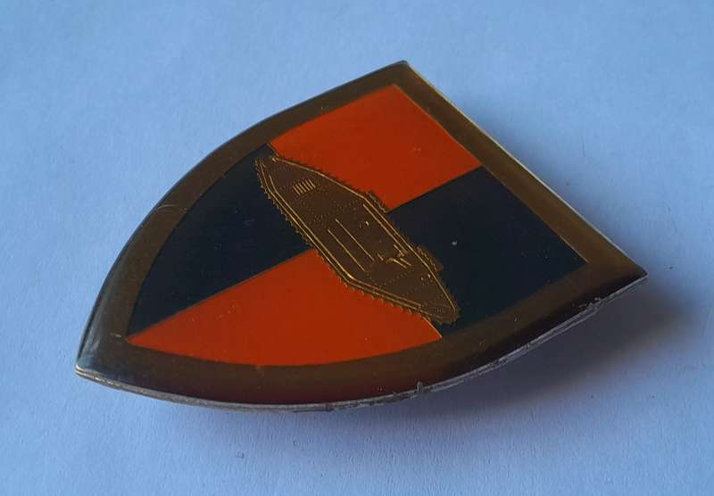 SADF School of Armour Shoulder Flash.  All Pins Intact.