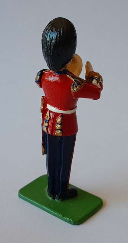 Collection of Vintage "Britains" Figurines And Guard House. 1 Bid for all.