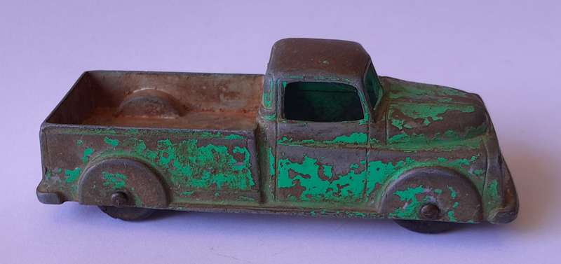 Vintage 1950's Die Cast "TootsieToy, U.S.A." Dodge Pickup. 100mm.