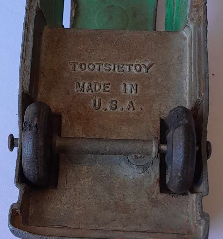 Vintage 1950's Die Cast "TootsieToy, U.S.A." Dodge Pickup. 100mm.