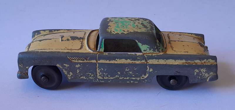 Vintage 1950's Die Cast "TootsieToy, U.S.A." Thunderbird. 107mm.