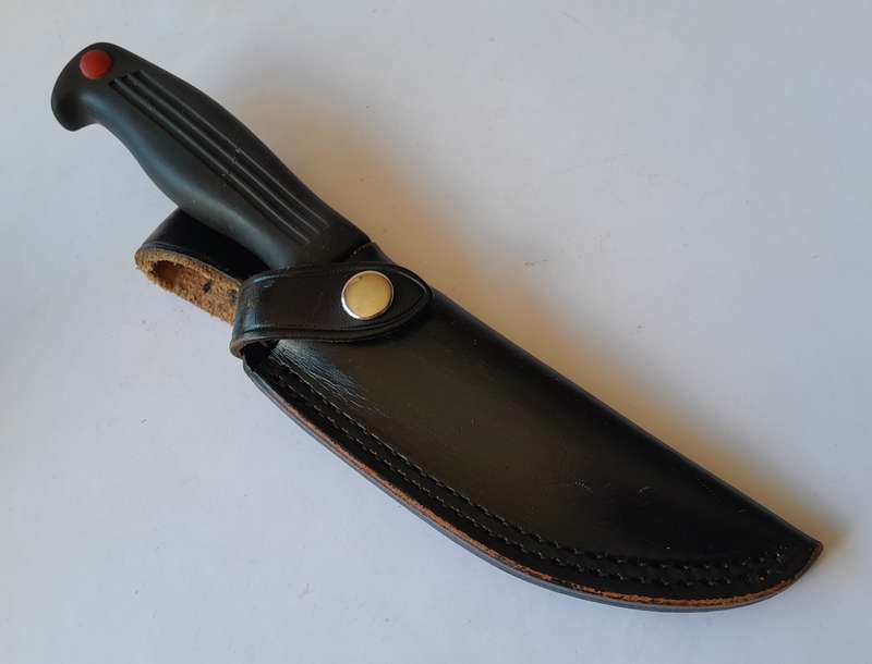 Vintage Kershaw 1011L Hunting Knife. Original Leather Sheath And Box.