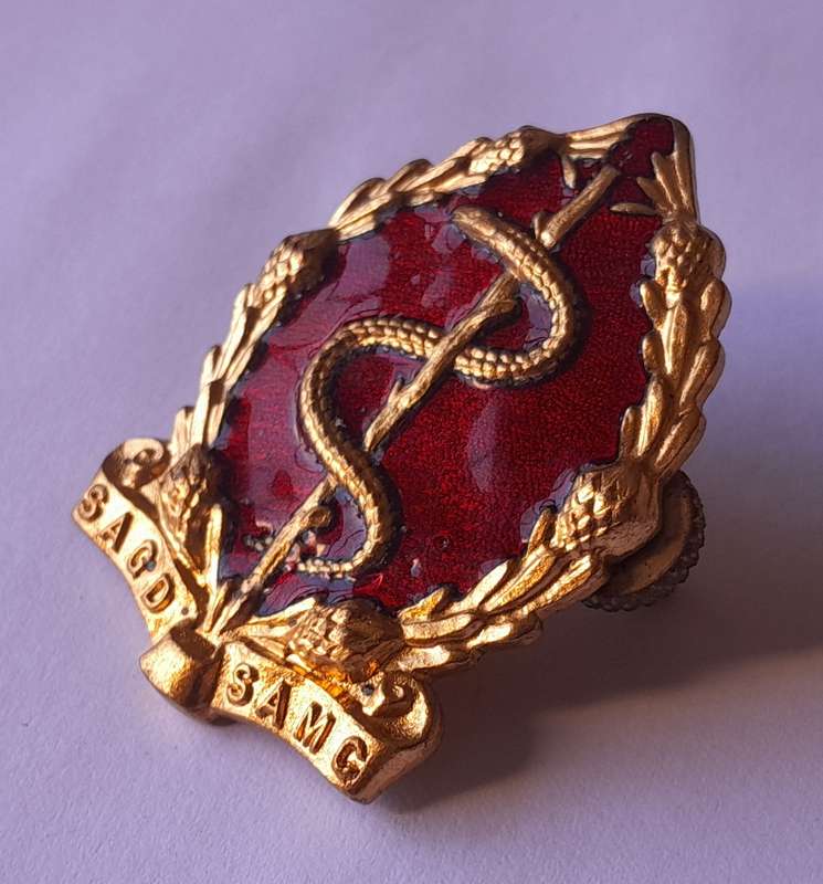 SA Medical Corps (SAMC) Badges.  Beret & Collar.  Lugs/Pins Intact.
