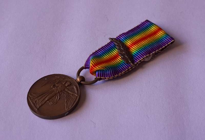 WW1 Miniature Victory Medal with MID Oak Leaf Clasp.