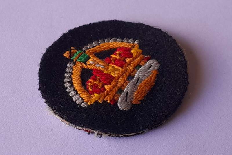 Canadian Army Warrant Officer King's Crown Badge.