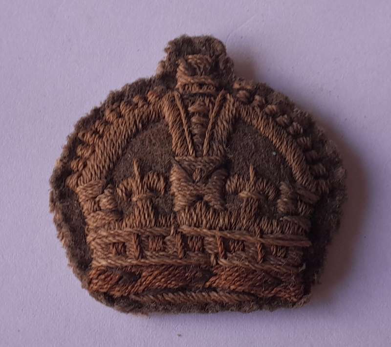 WW2 British Army Sergeant Major Cap Badge.