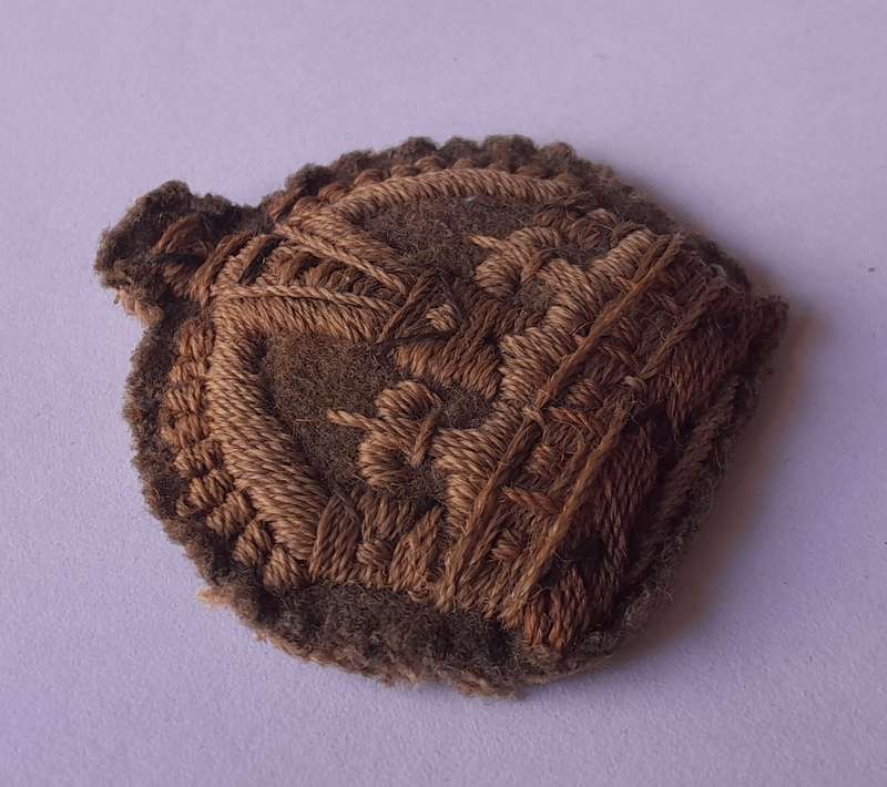 WW2 British Army Sergeant Major Cap Badge.