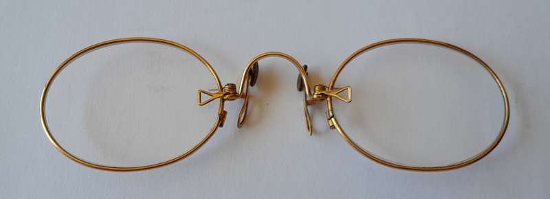 Antique Pince-Nez Eye Glasses In Original Case. V&H. Muller, JHB.