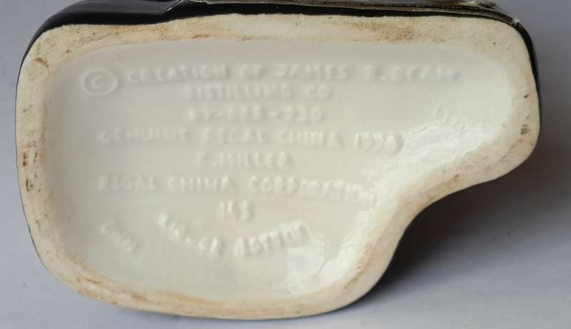 Vintage 1970 Jim Beam Tombstone Arizona Ceramic Decanter. 28cm.