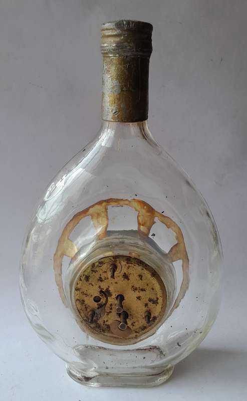 Vintage Girolamo Luxado Cherry Wine Clock Bottle. 26cm.