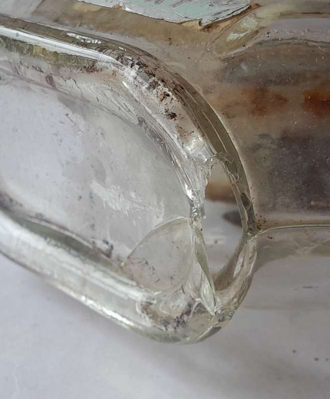 Vintage Girolamo Luxado Cherry Wine Clock Bottle. 26cm.