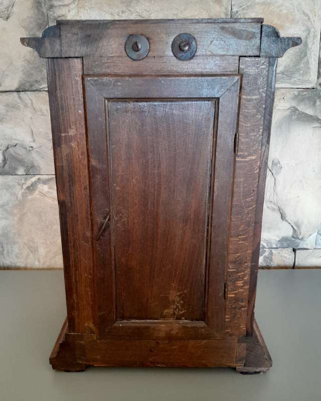 Antique Oak Cased HAC Wurttemburg Mantel Clock. Superb Condition.