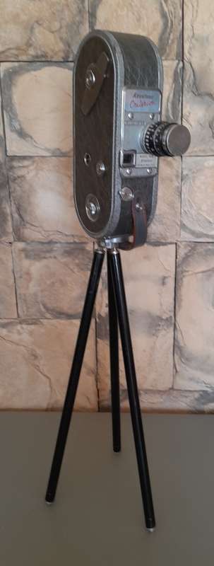 1940'S U.S.A. Keystone Criterion A-9 16mm Movie Camera. Superb Condition.