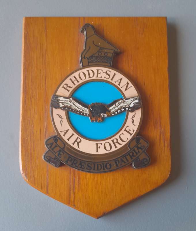Vintage Rhodesian Air Force Plaque. 20 x 15cm.