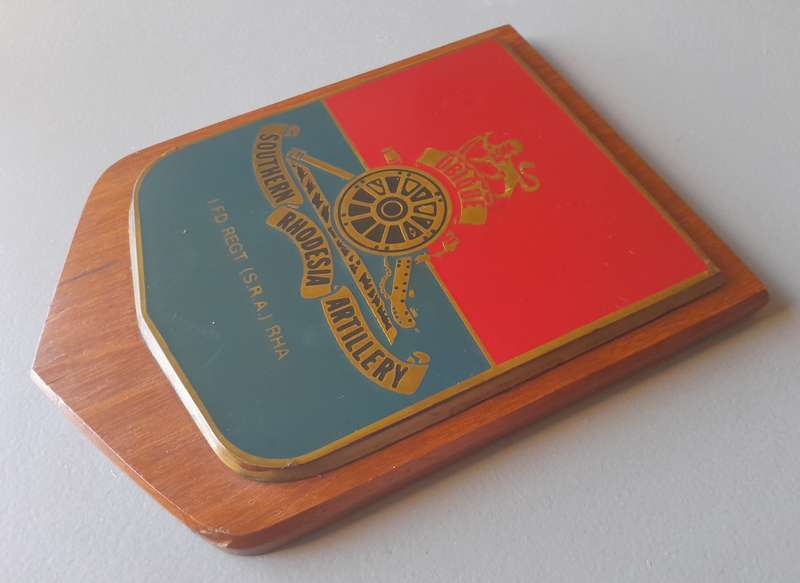Vintage Southern Rhodesia Artillery Plaque. 1 FD REGT (S.R.A.) RHA. 20 x 15cm.