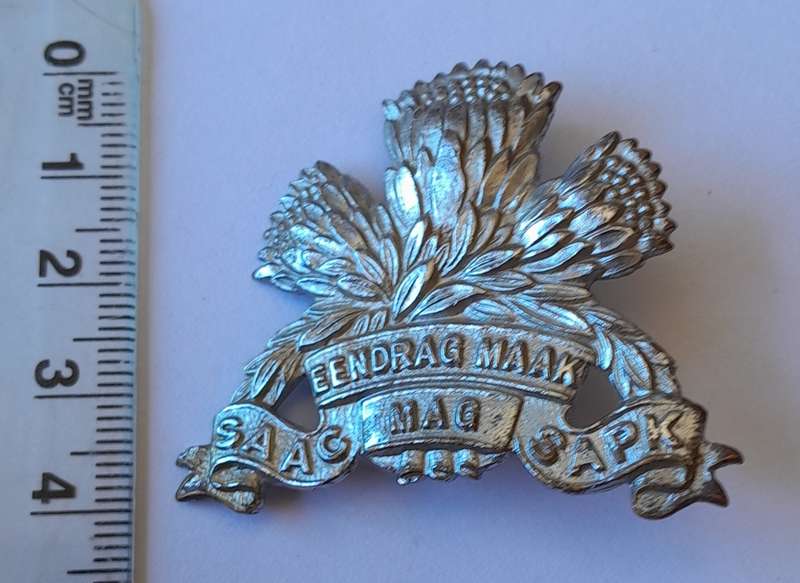 SA Armoured Corps Cap Badge.  1 Lug Intact.