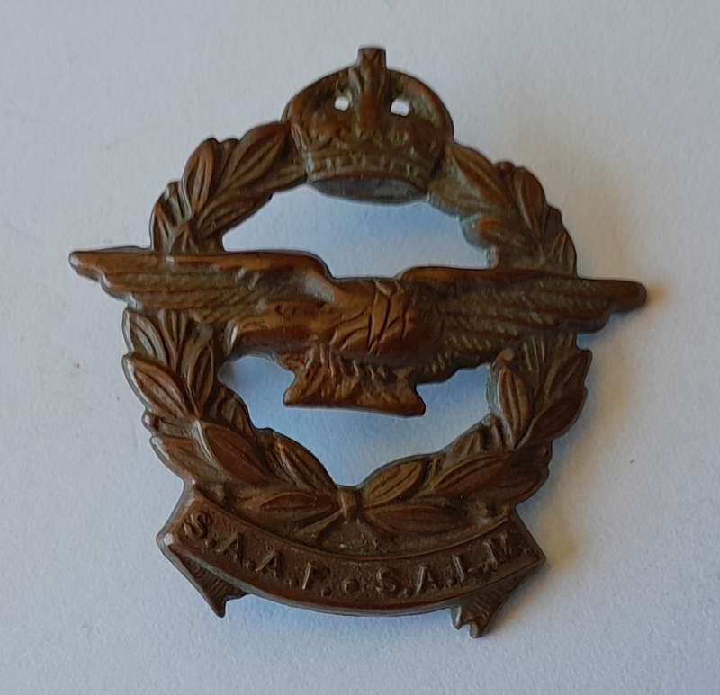 WW2 SA Airforce Collar Badge.  1 Lug Intact.