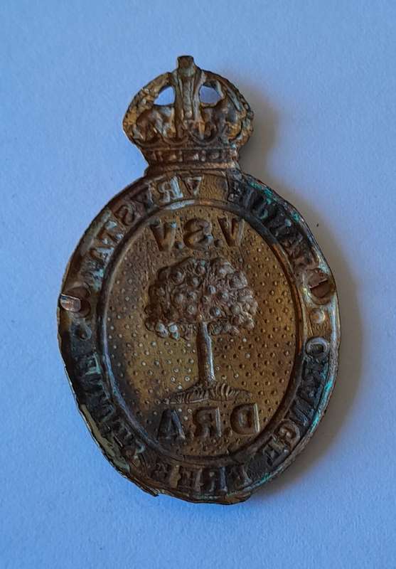 Early Orange Free State Defense Rifle Association Cap Badge.  No Lugs.