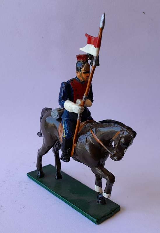 Zulu War Cavalryman Lead Figurine.  8cm