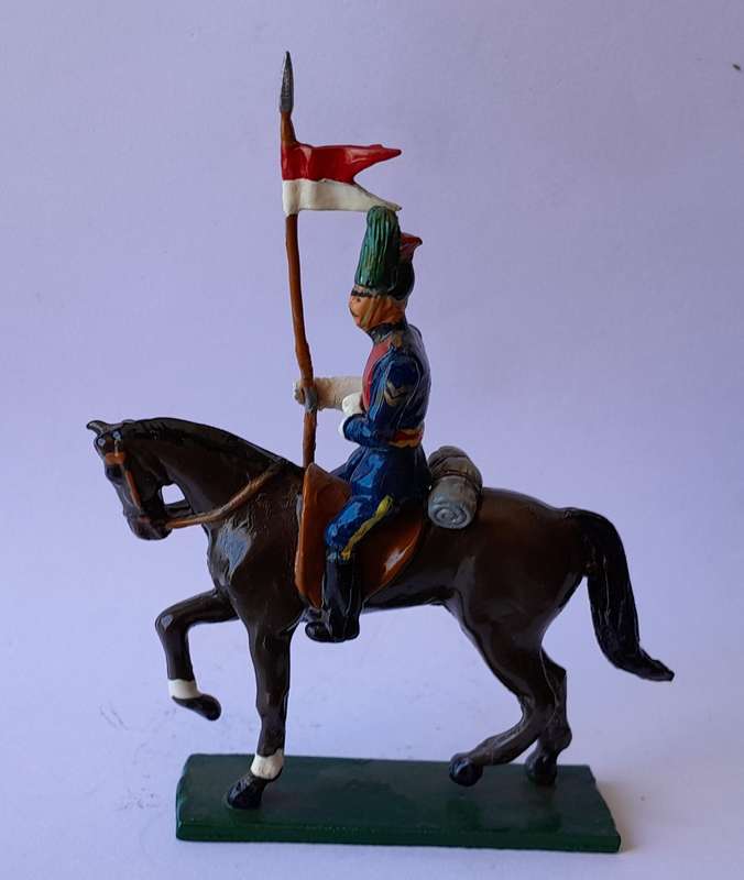 Zulu War Cavalryman Lead Figurine.  8cm