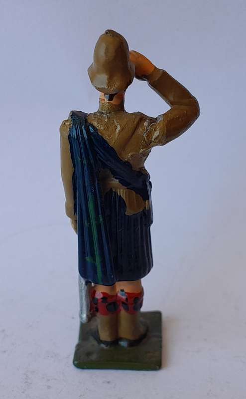 Boer War Black Watch Lead Figurine.  6cm