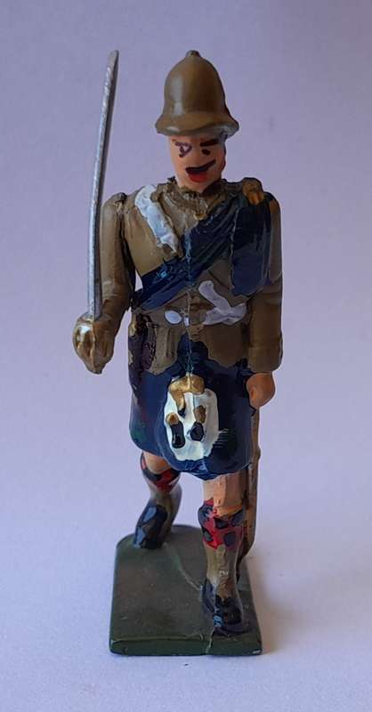 Boer War Black Watch Lead Figurine.  6cm