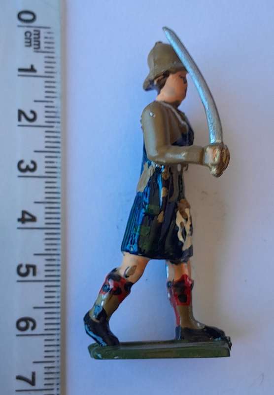 Boer War Black Watch Lead Figurine.  6cm