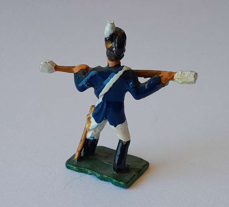 Miniature Napoleonic Artillery Crew Lead Figurine Set.