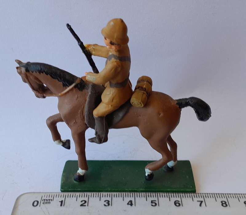 Boer War British Cavalryman Lead Figurine.  8cm