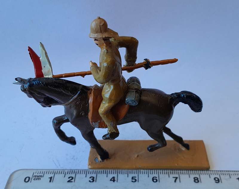 Boer War British Cavalryman Lead Figurine.  8cm