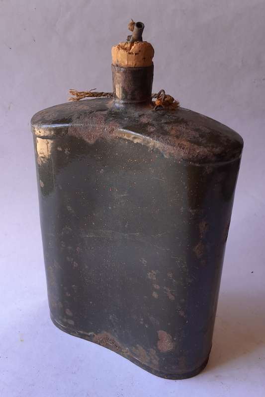 WW2 British Army Water Bottle With Stopper.