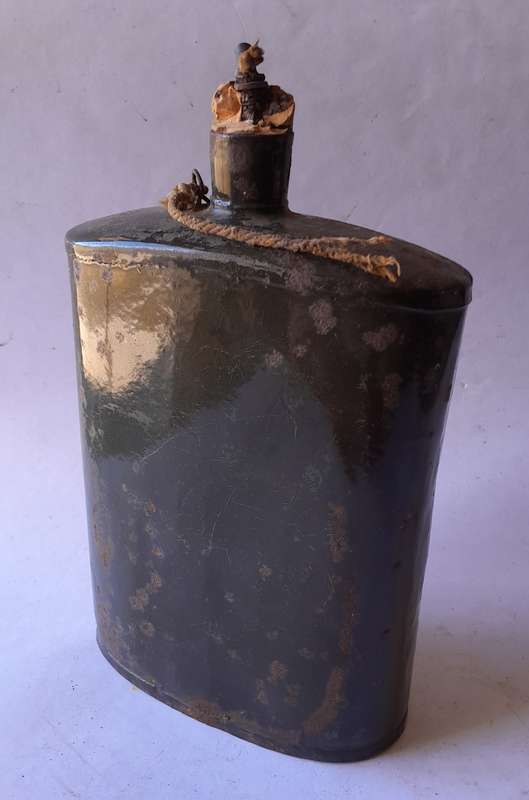 WW2 British Army Water Bottle With Stopper.