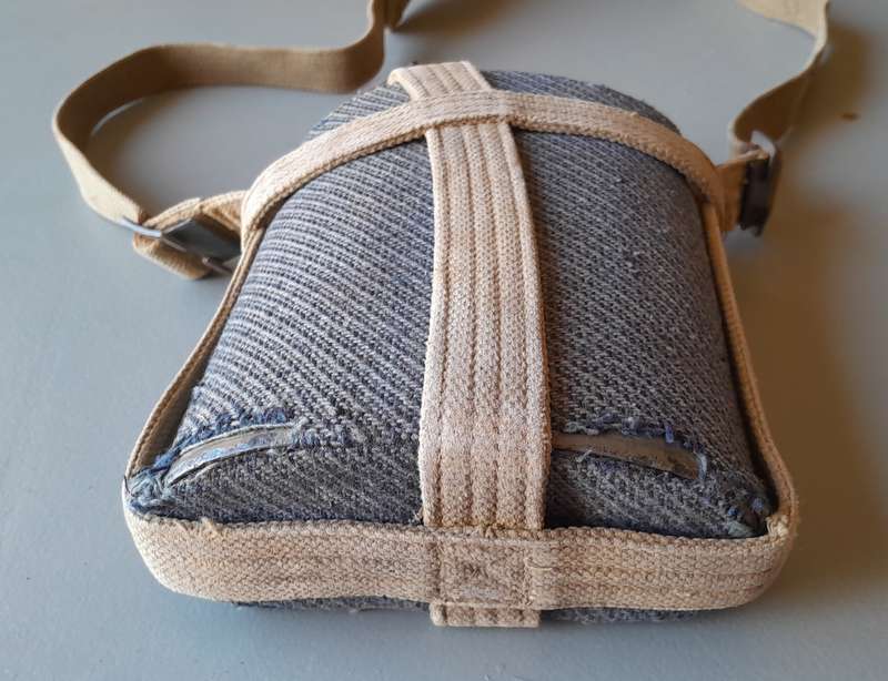 WW2 RAF Mk VII Water Bottle With Harness and Shoulder Strap. No Stopper.