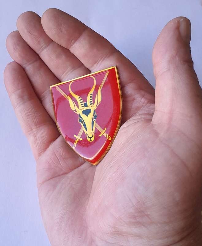 SADF Army HQ Shoulder Flash.  2 Pins Intact.