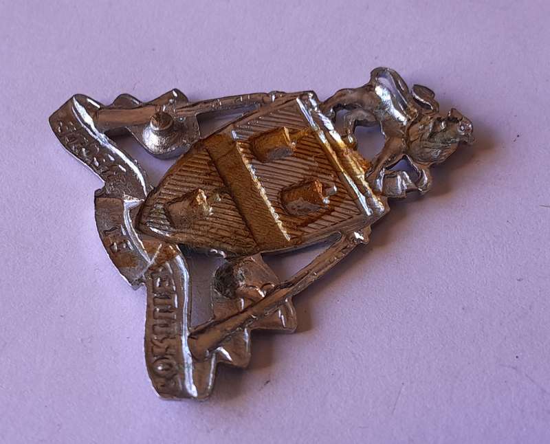Johannesburg Regiment Cap Badge. No Lugs.