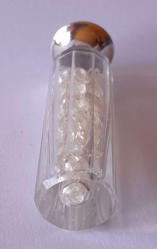 Solid Silver And Glass Smelling Salts Scent Bottle. Henry Perkins & Sons. London, 1922.