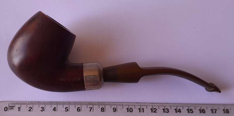 Vintage Savinelli Italy 1616 Dry System Estate Pipe.