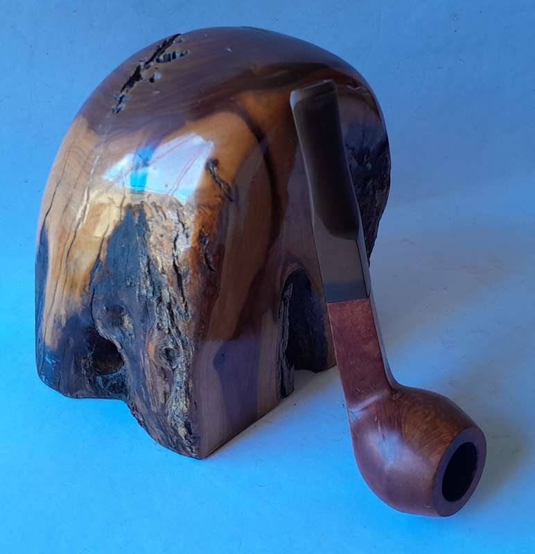 Vintage Boxer London Made Bulldog Estate Pipe.
