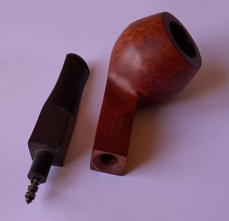 Vintage Boxer London Made Bulldog Estate Pipe.
