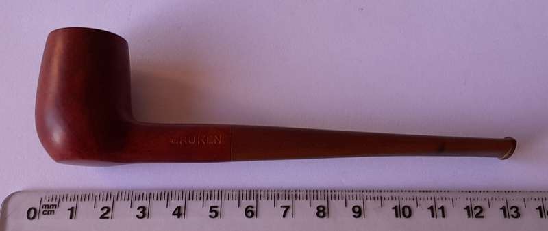 Vintage Bruken (Spain) Petite Chimney Estate Pipe